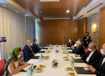 ظریف با وزیرخارجه افغانستان ملاقات کرد