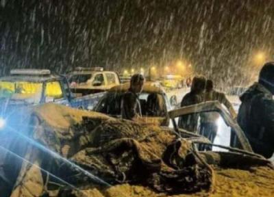 3 کشته در حادثه ریزش سنگ در جاده چالوس
